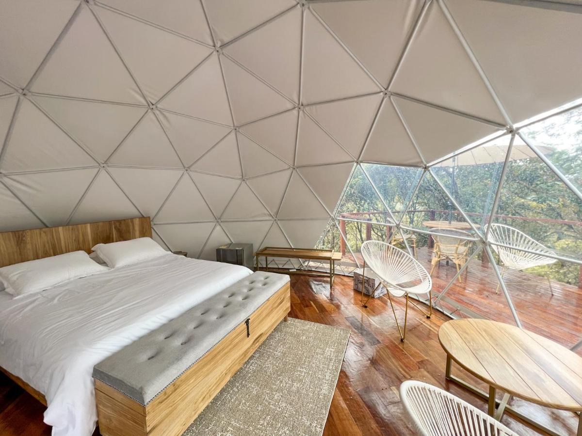 Solana Glamping Hotel Pereira Buitenkant foto